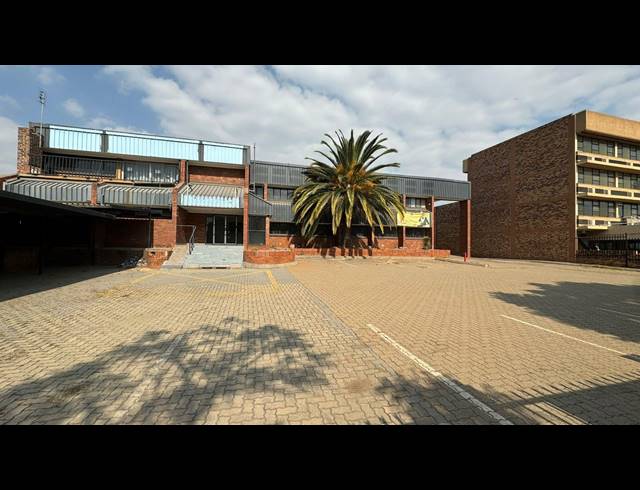 2,380M² WAREHOUSE TO LET IN PRETORIA WEST